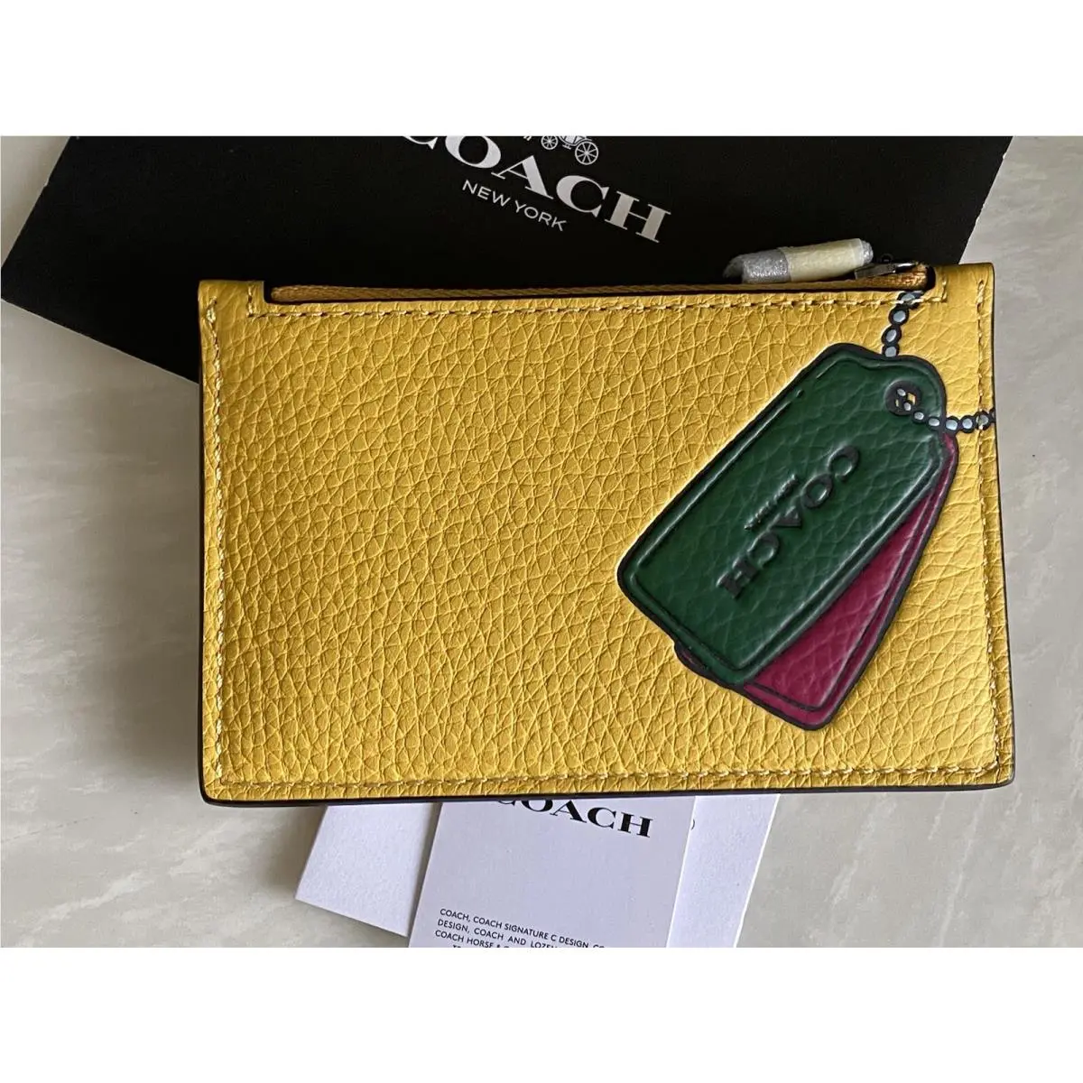 Coach Canary Yellow/multi Zip Card Case W/trompe L`oeil Print Hangtags CH130