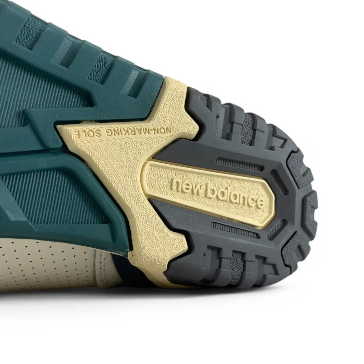 New Balance shoes - New Balance 550 - BB550PTB - White 18