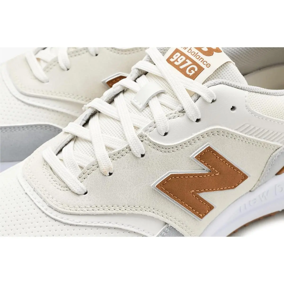 New Balance shoes - Beige 4