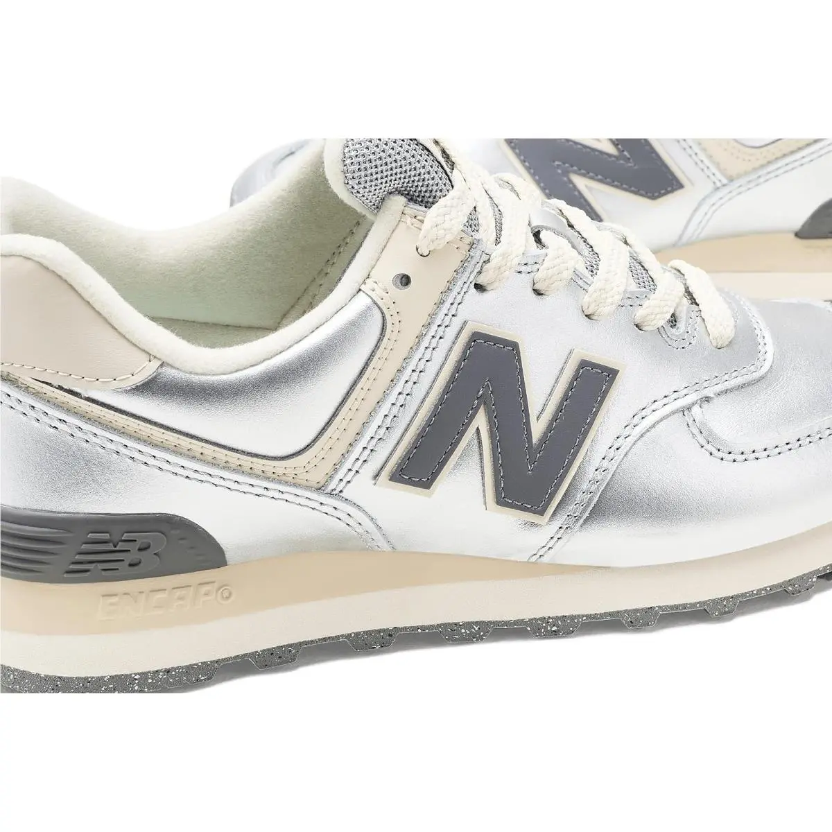 New Balance shoes - Black/Linen 25