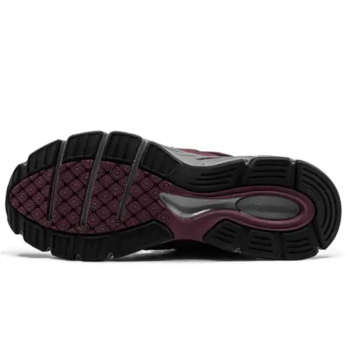 New Balance shoes - New Balance Men`s 990 v4 - M990v4 - Purple 28