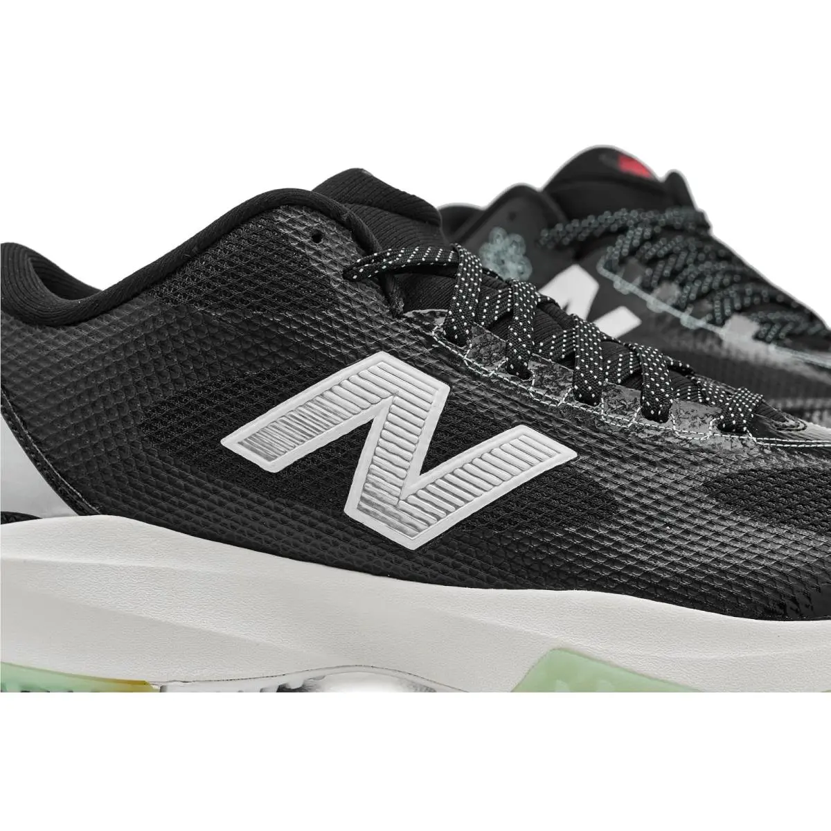New Balance shoes - Black/White/Silver Metallic 4