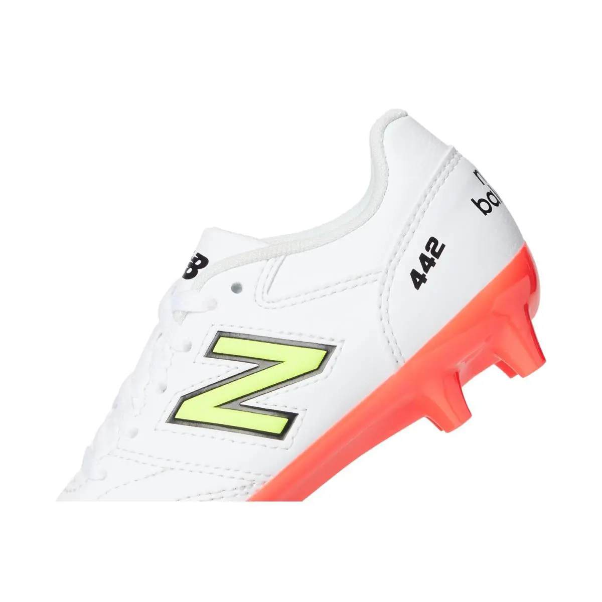 New Balance shoes - White/Black 24