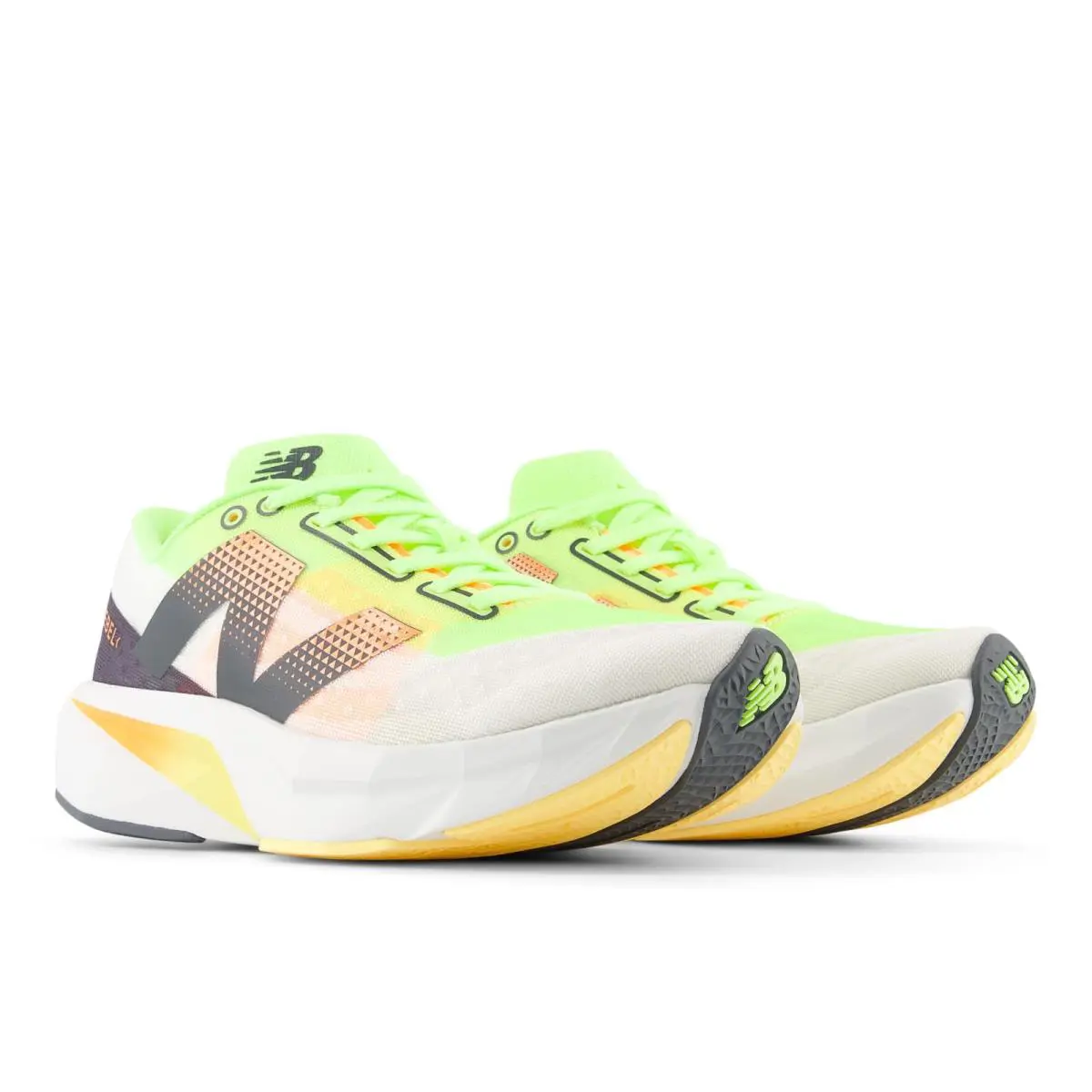 New Balance shoes - Clay Ash/White/Black 44