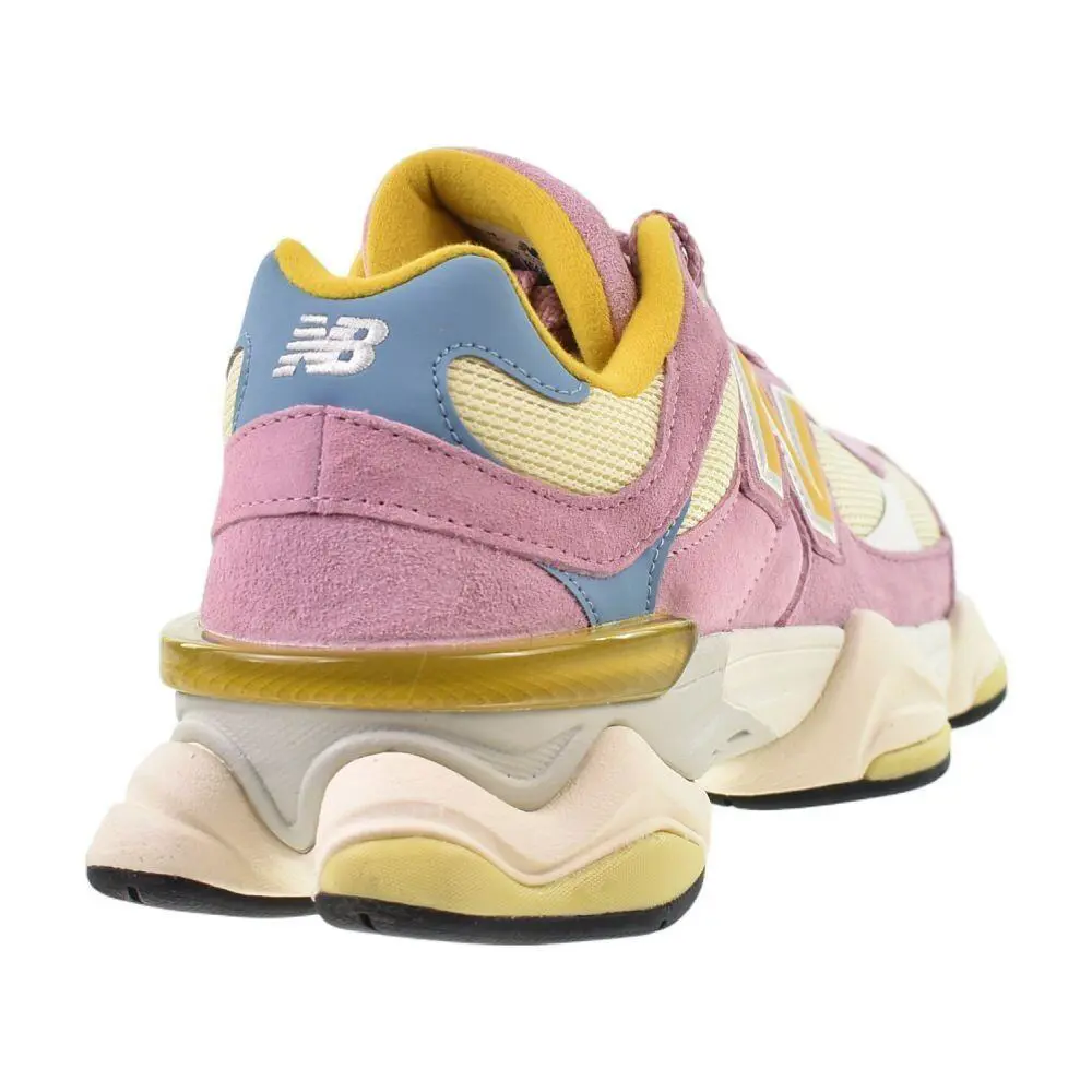 New Balance shoes - Pink/Beige 1