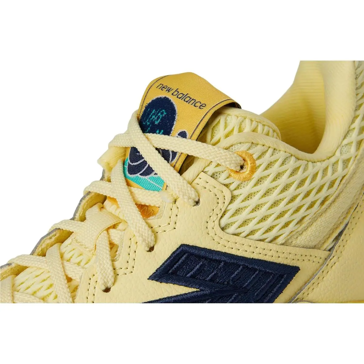New Balance shoes - Linen/Dusk Shower 18