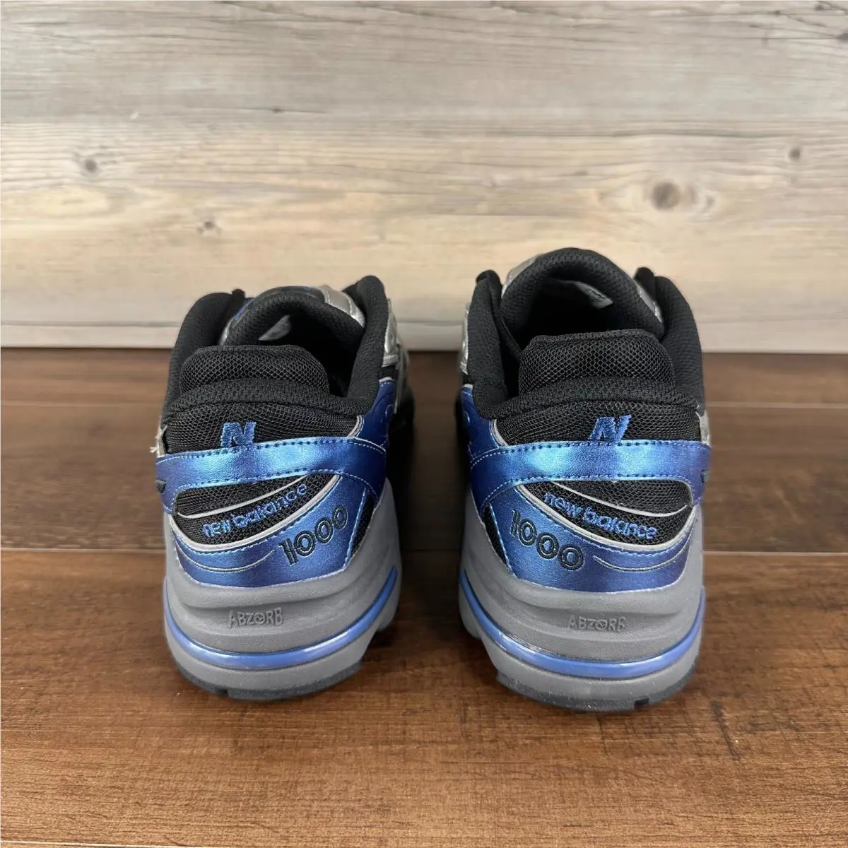 New Balance shoes  - Silver 3