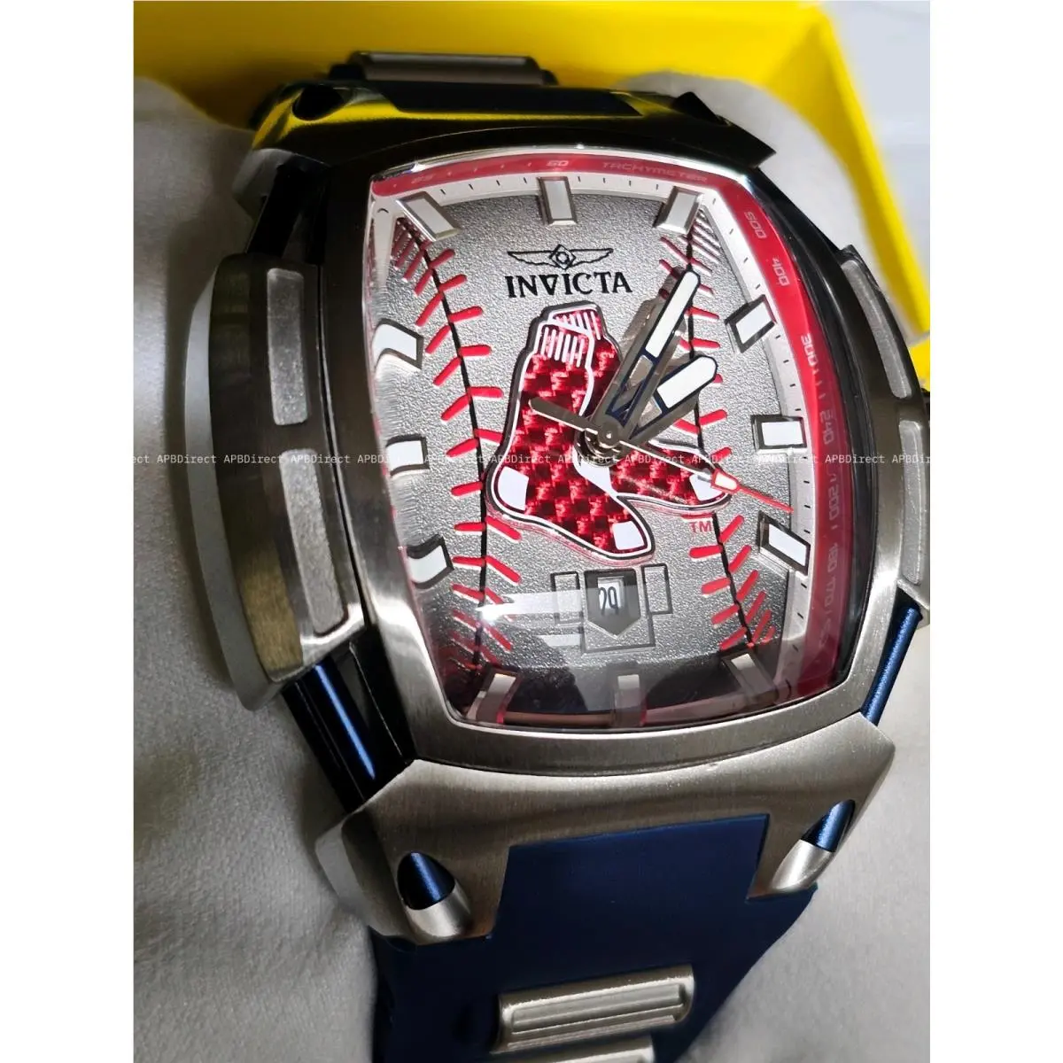 Invicta - Mlb - Boston Red Sox - Red Glass Fiber - Chronograph - Mens Watch
