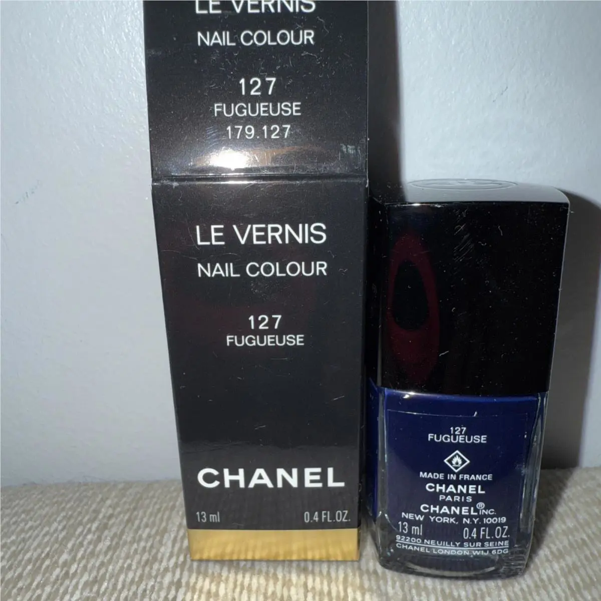 Chanel LE Vernis Nail Colour 127-FUGUEUSE Limited Edition Rare