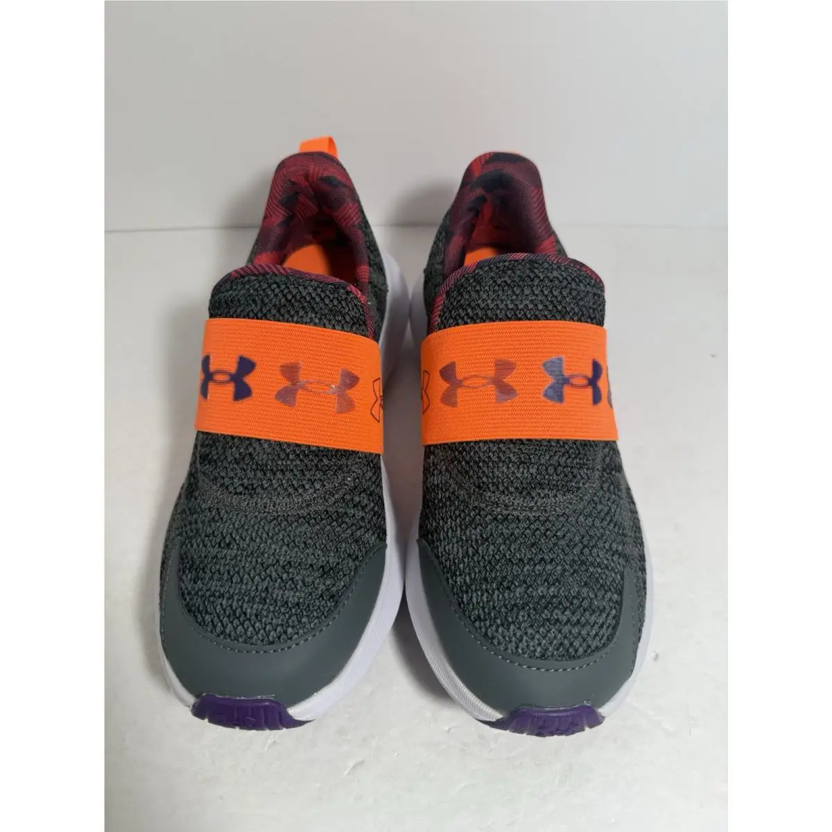 Under Armour shoes - Under Armour Surge 3 - Surge - Gray 1