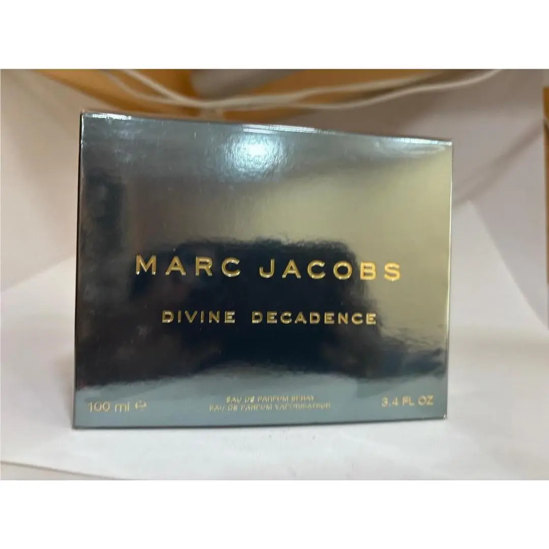 Marc Jacobs Divine Decadence For Women 3.4 fl oz Eau de Parfum Spray