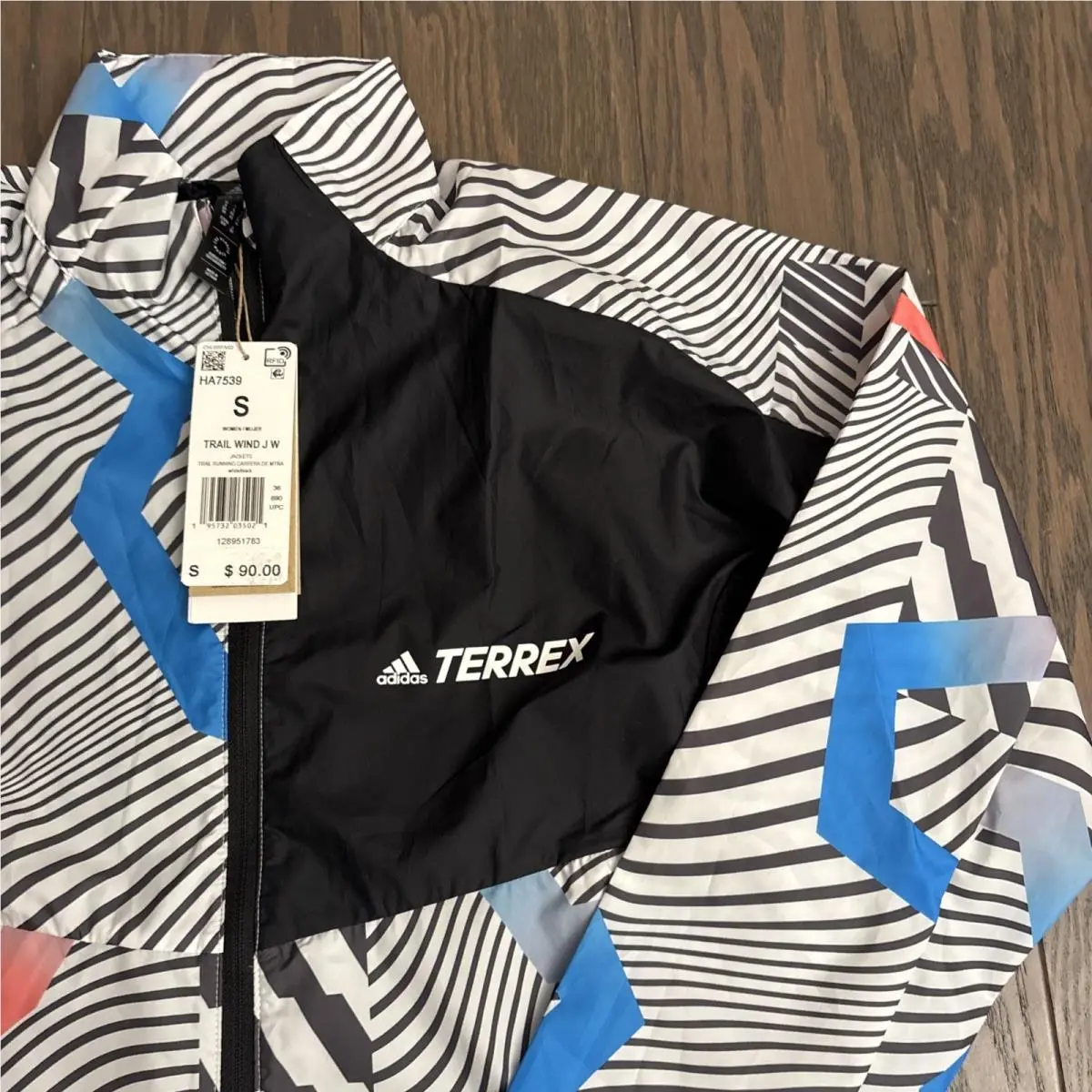 Adidas clothing - Adidas Terrex Trail Wind - Terrex Trail Wind - HI6194 A2N003 - Multicolor 2