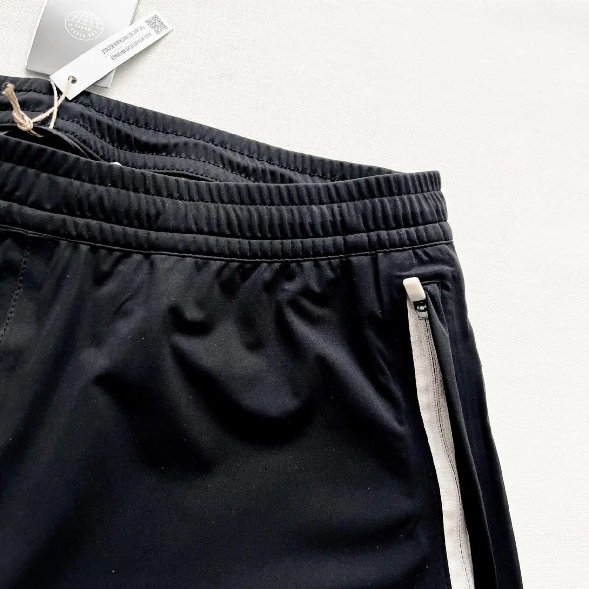 Adidas clothing - Black 5