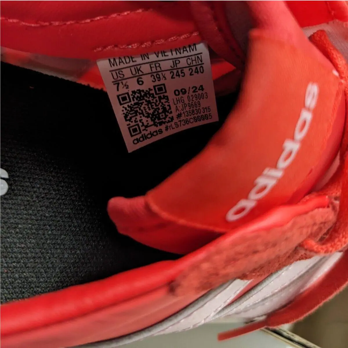 Adidas shoes - adidas Barreda Decode - Barreda Decode - Red 4