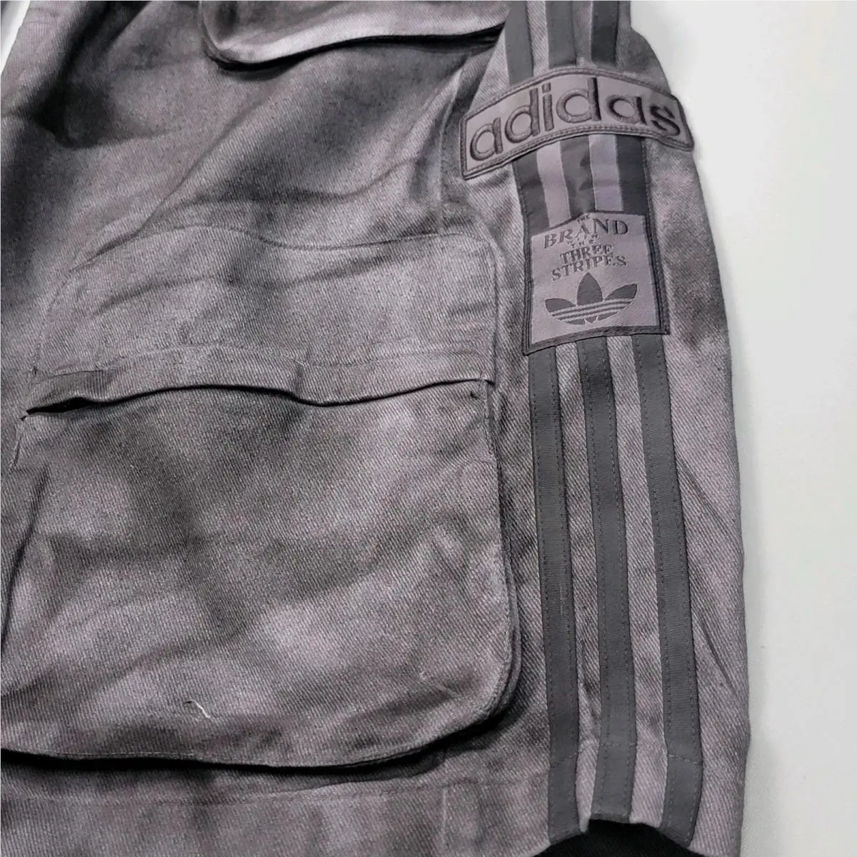 Adidas clothing - IW5532 - IW5532 - Gray 2
