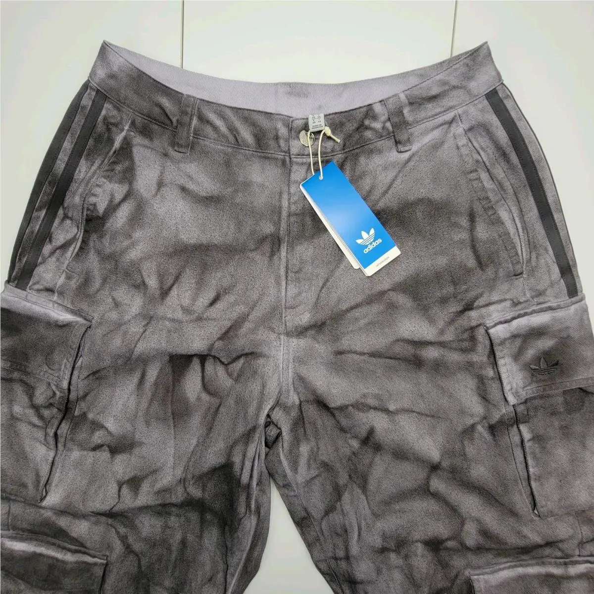 Adidas clothing - IW5532 - IW5532 - Gray 0