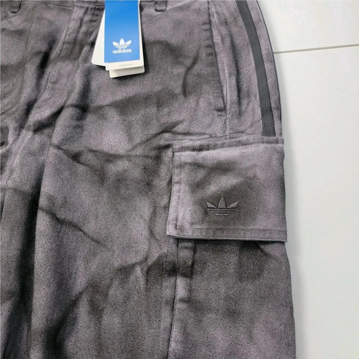 Adidas clothing - IW5532 - IW5532 - Gray 1