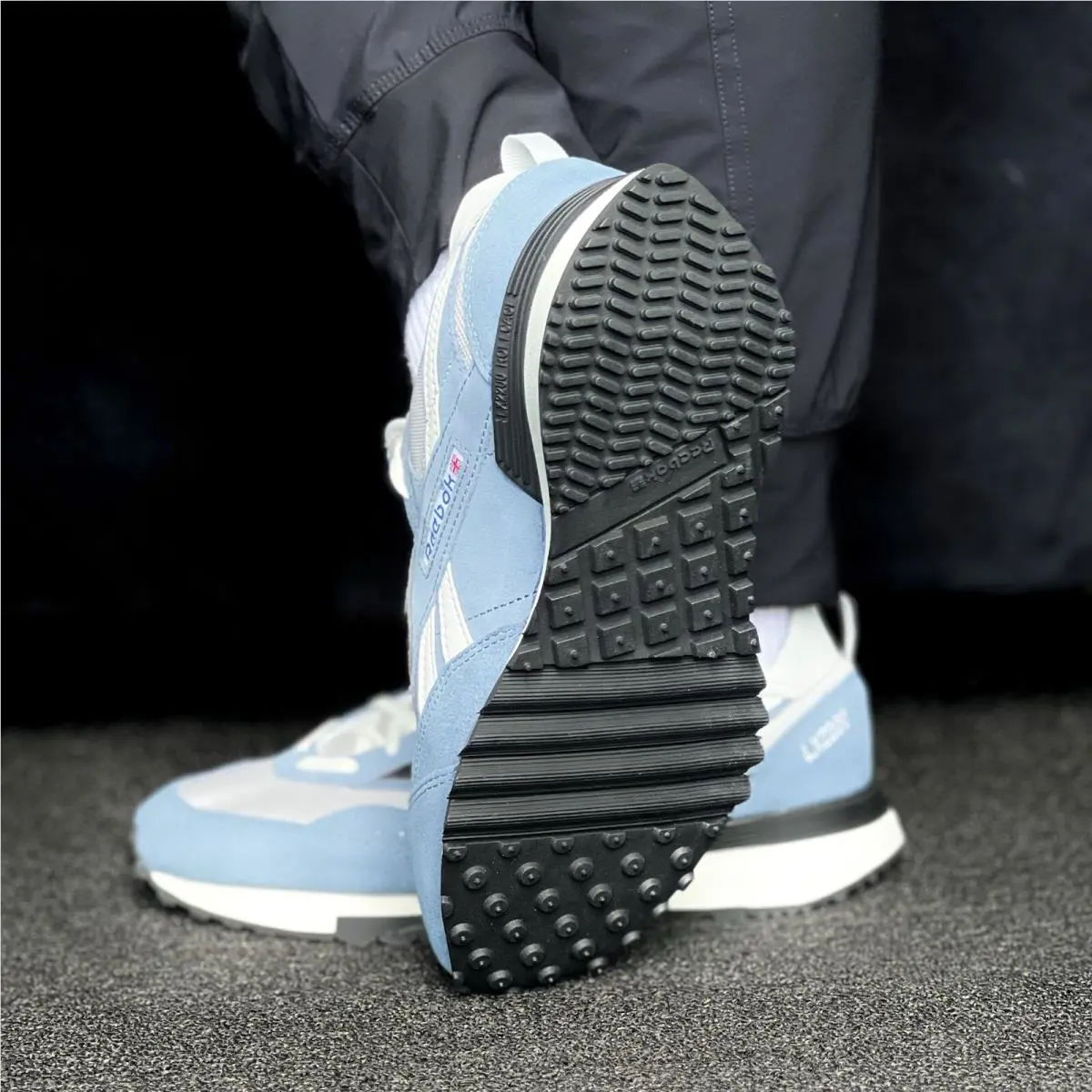 Reebok shoes - Reebok LX2200 - Reebok LX2200 - Blue 1
