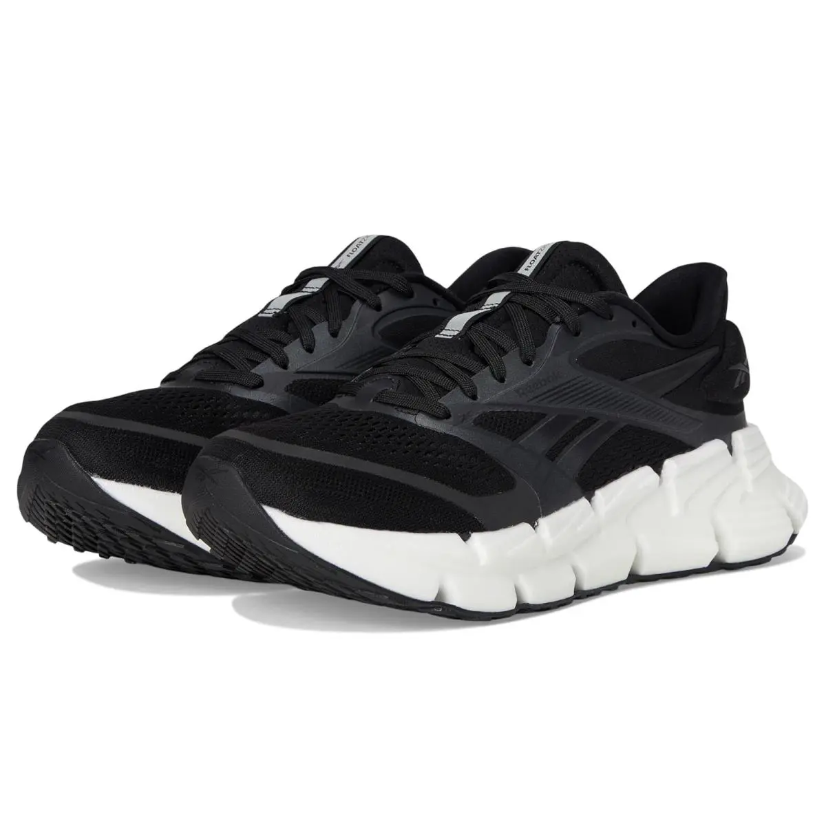 Woman`s Sneakers Athletic Shoes Reebok Floatzig 2 - Black/White