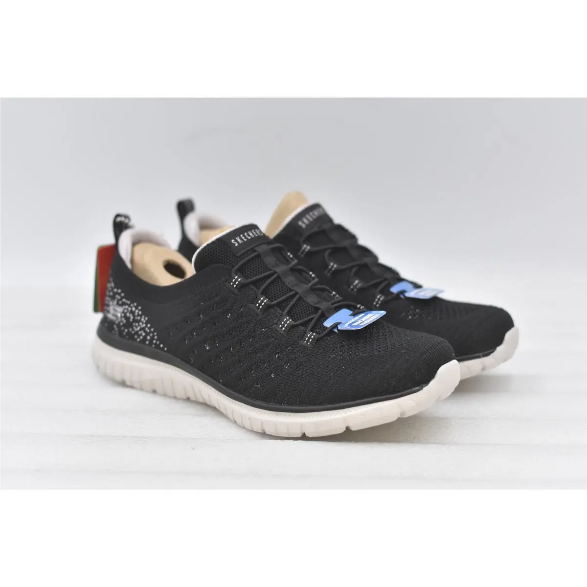 Women`s Skechers Virtue- Show Runner Sneaker in Black/pink Size 8.5 Wide 104437W