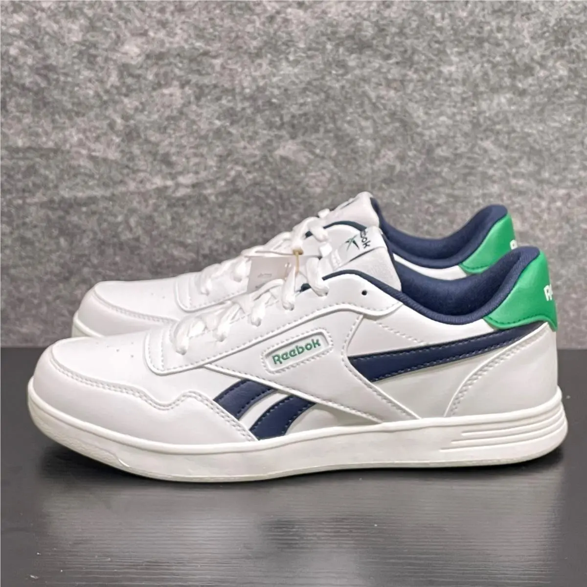 Reebok Kid`s Court Advance Sneaker Big Kid Size 6 EU 38 White Green Tennis Shoes