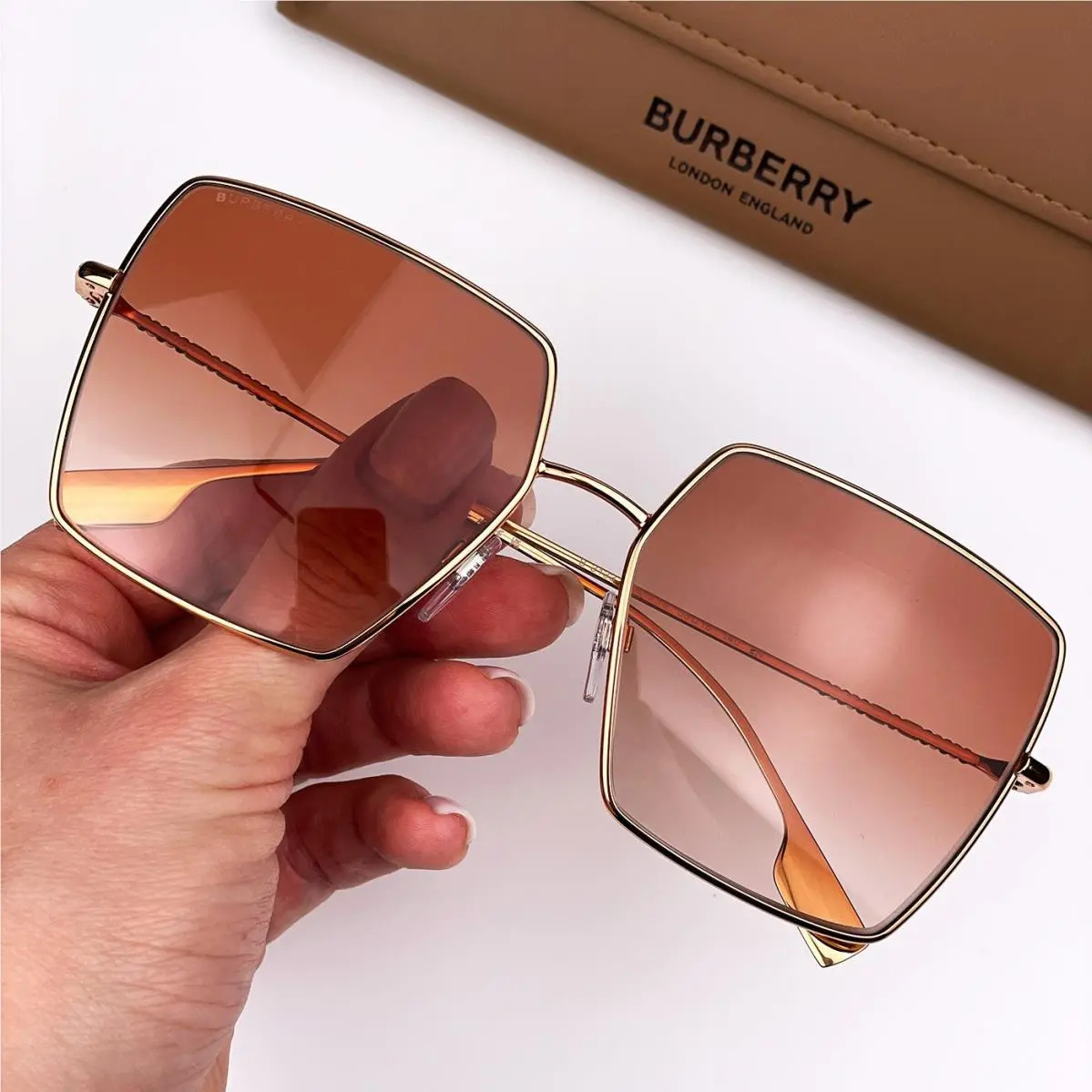 Burberry Women Sunglasses Gold Pink Gradient Square BE3133 Daphne 133713