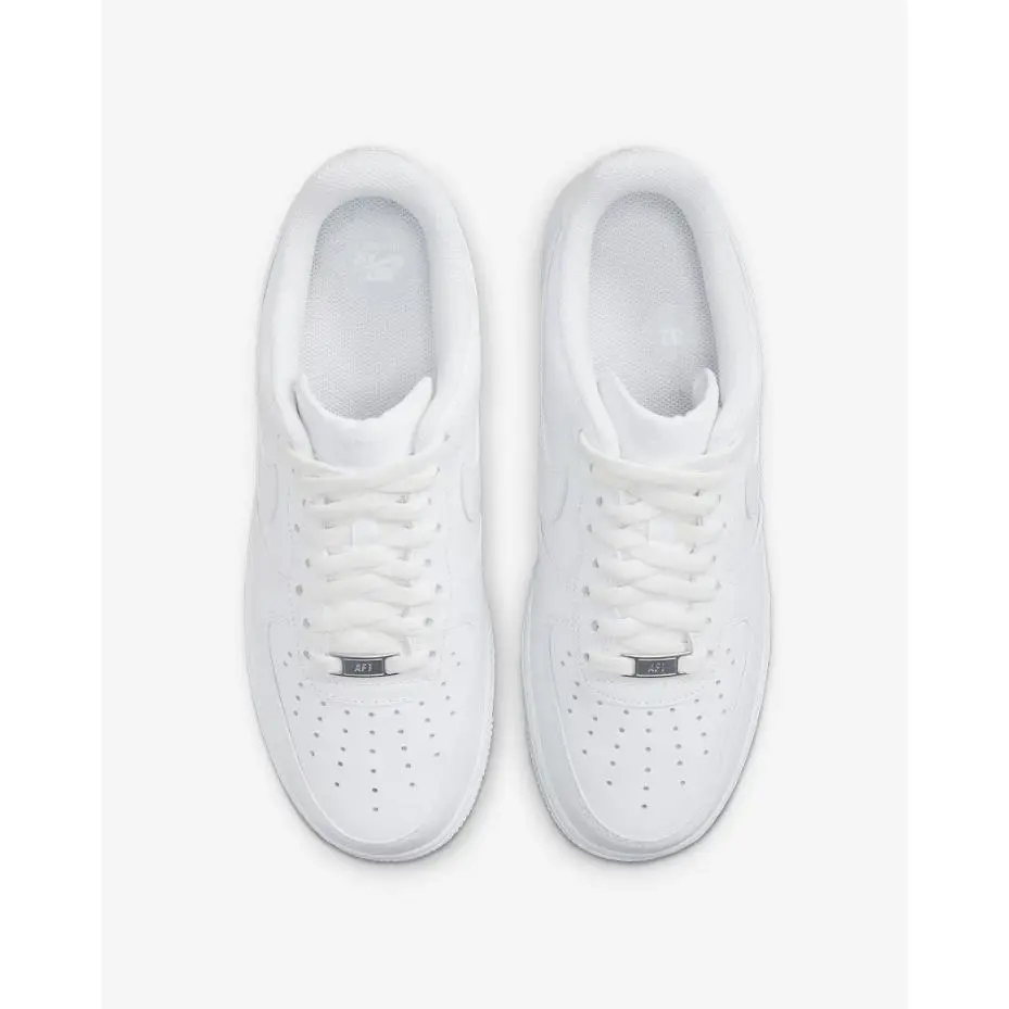 Nike shoes - White 2