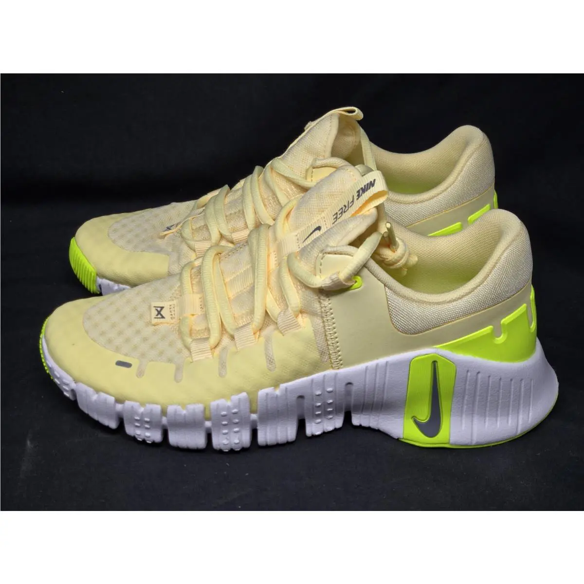 Nike shoes - Nike Free Metcon - Free Metcon - DV3950-800 - Yellow 10
