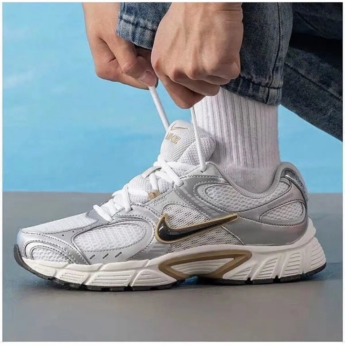 Nike shoes - Nike V5 RNR - RNR - HJ5228-102 - Silver 10