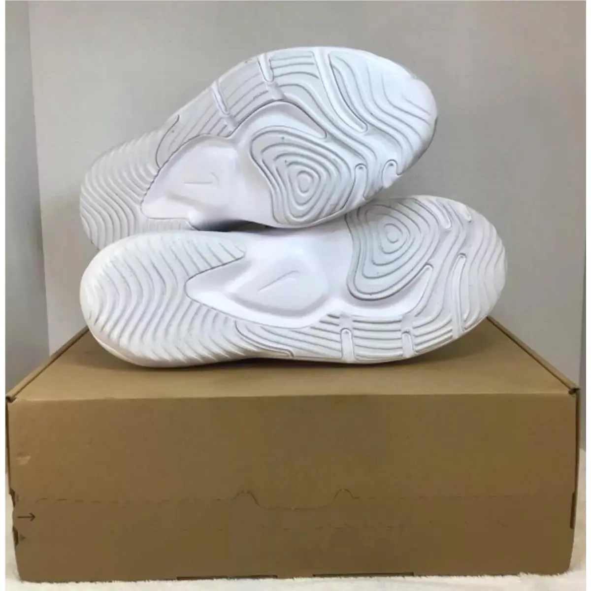 Nike shoes - Nike Legend Essential 3 - Legend Essential - DM1120-010 - Pure Platinum/University Red 18