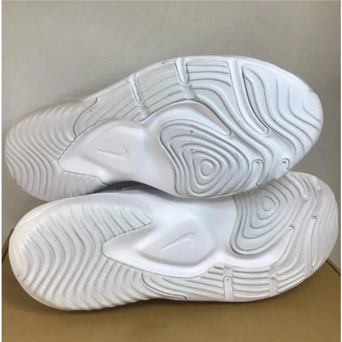 Nike shoes - Nike Legend Essential 3 - Legend Essential - DM1120-010 - Pure Platinum/University Red 19
