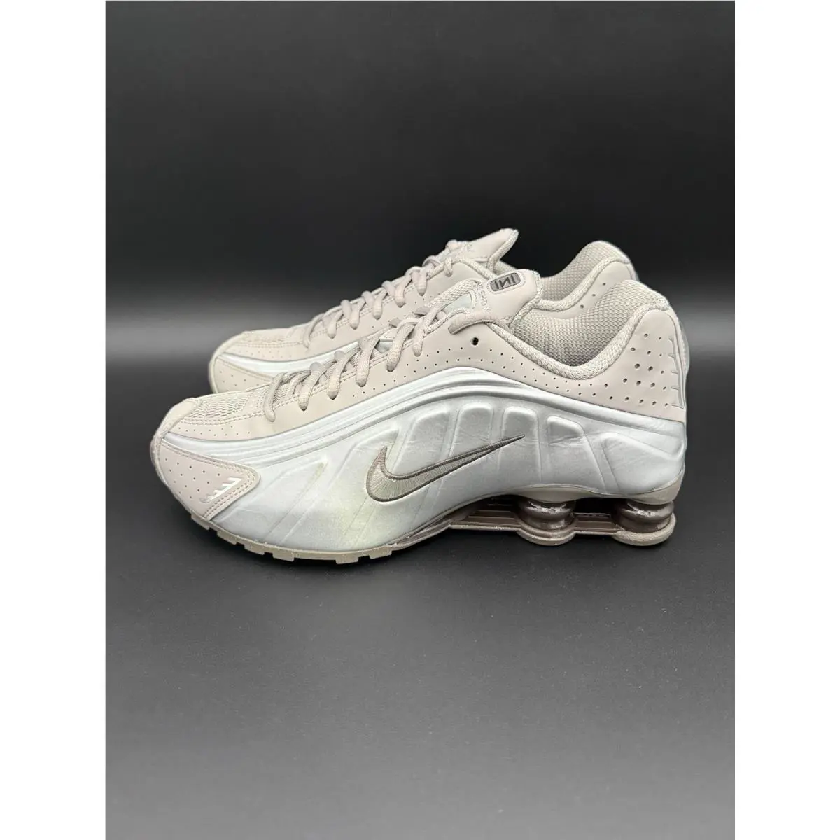 Nike shoes - Nike Shox - Shox - HQ1988-200 - Brown 1