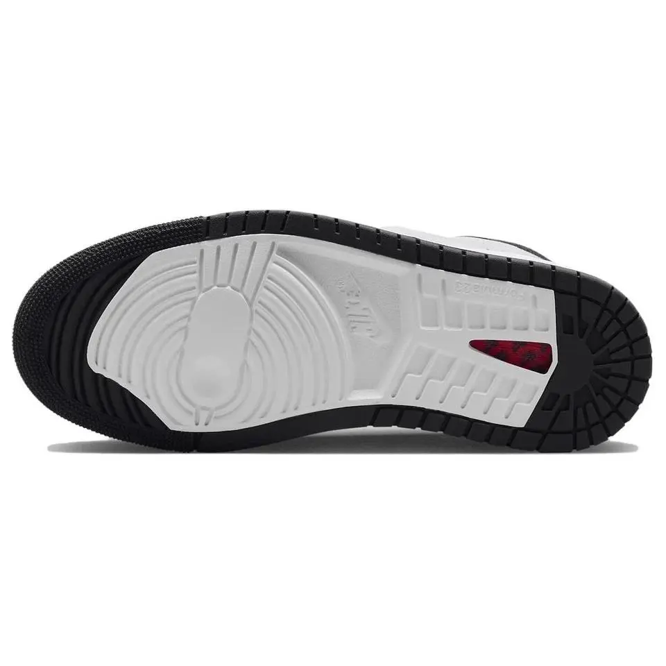 Nike shoes - Jordan 1 Comfort 2 - Comfort - DV1305 040 - Gray 3