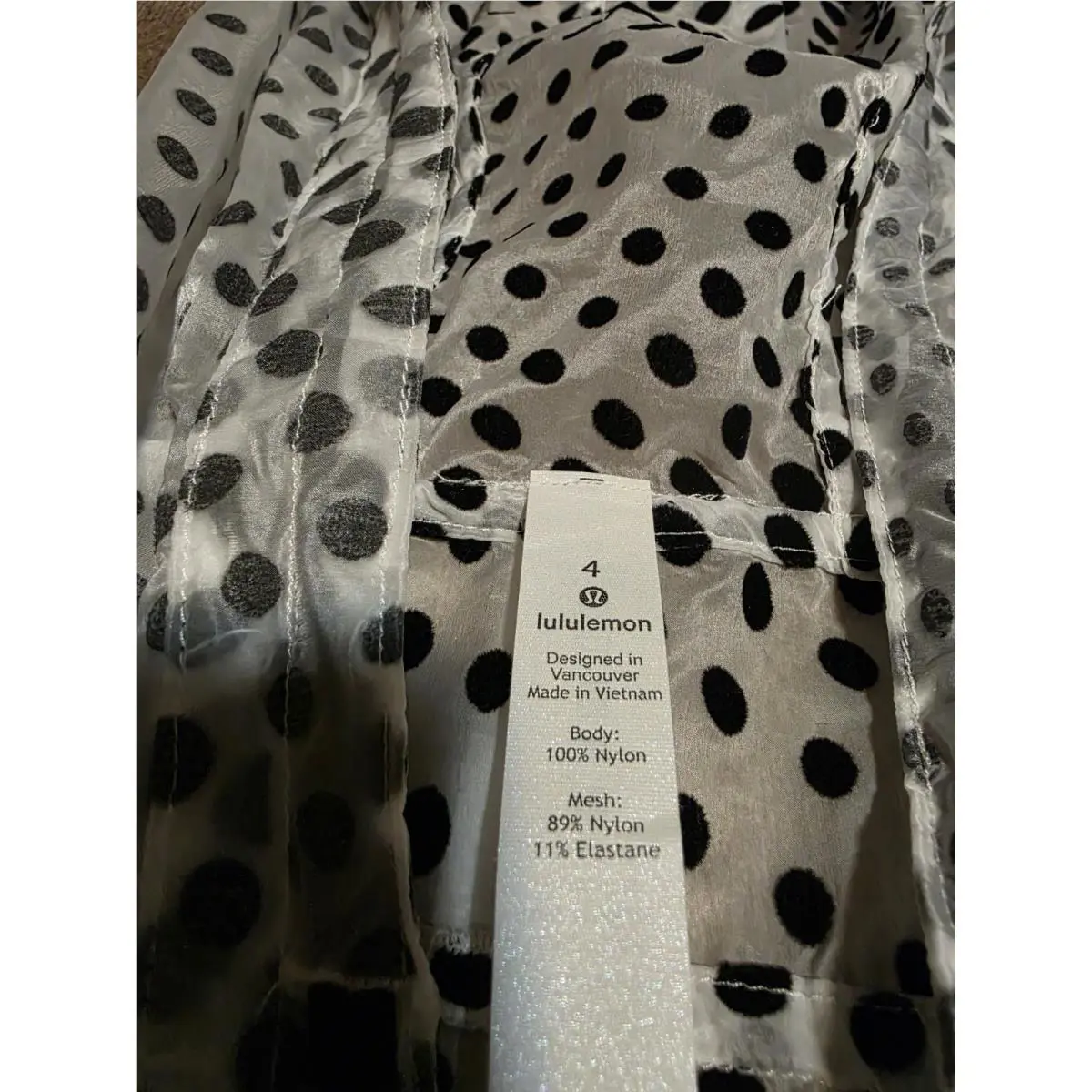 Lululemon clothing - Black White 3