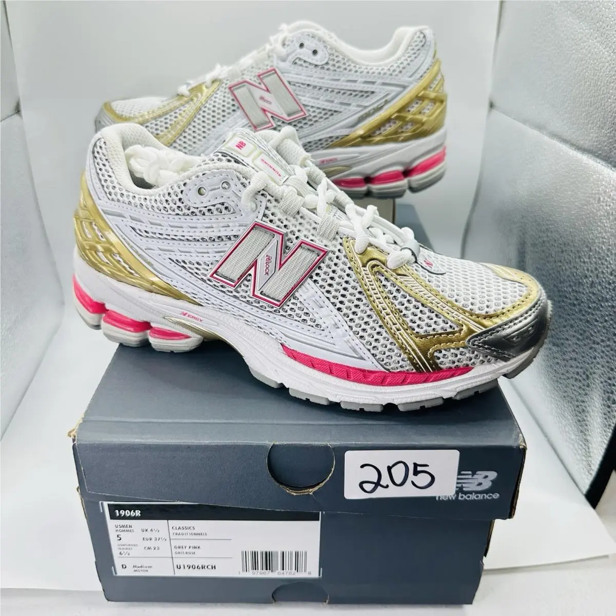 New Balance 1906R Grey Pink Sneakers Men’s 5 Women’s 6.5 D U1906RCH