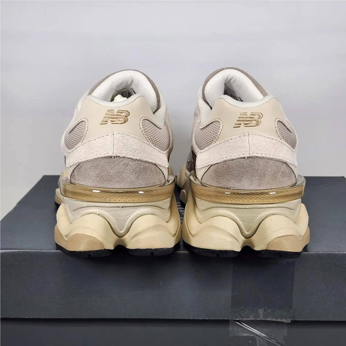 New Balance shoes - New Balance 9060 - U9060JBC - Beige 2