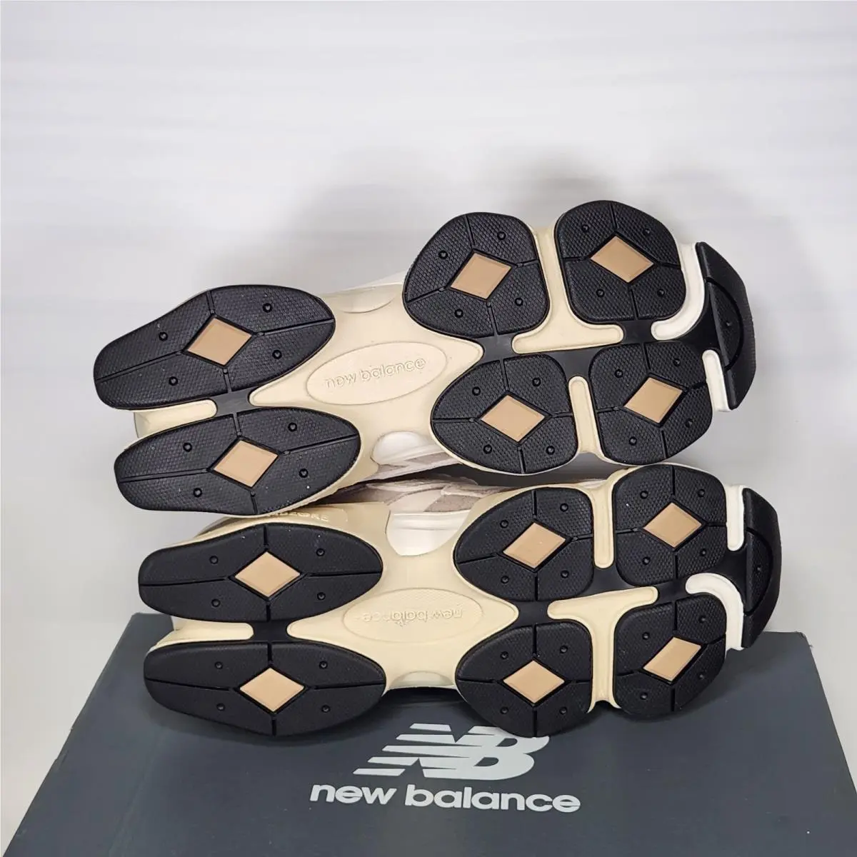 New Balance shoes - New Balance 9060 - U9060JBC - Beige 4