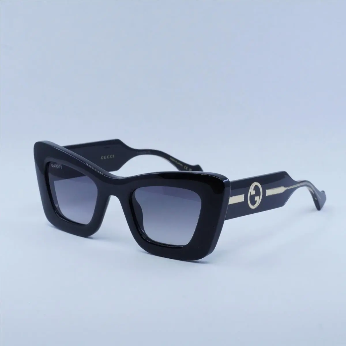 GG1552S 001 Shiny Black/grey Gradient 49-23-140 Sunglasses by Gucci