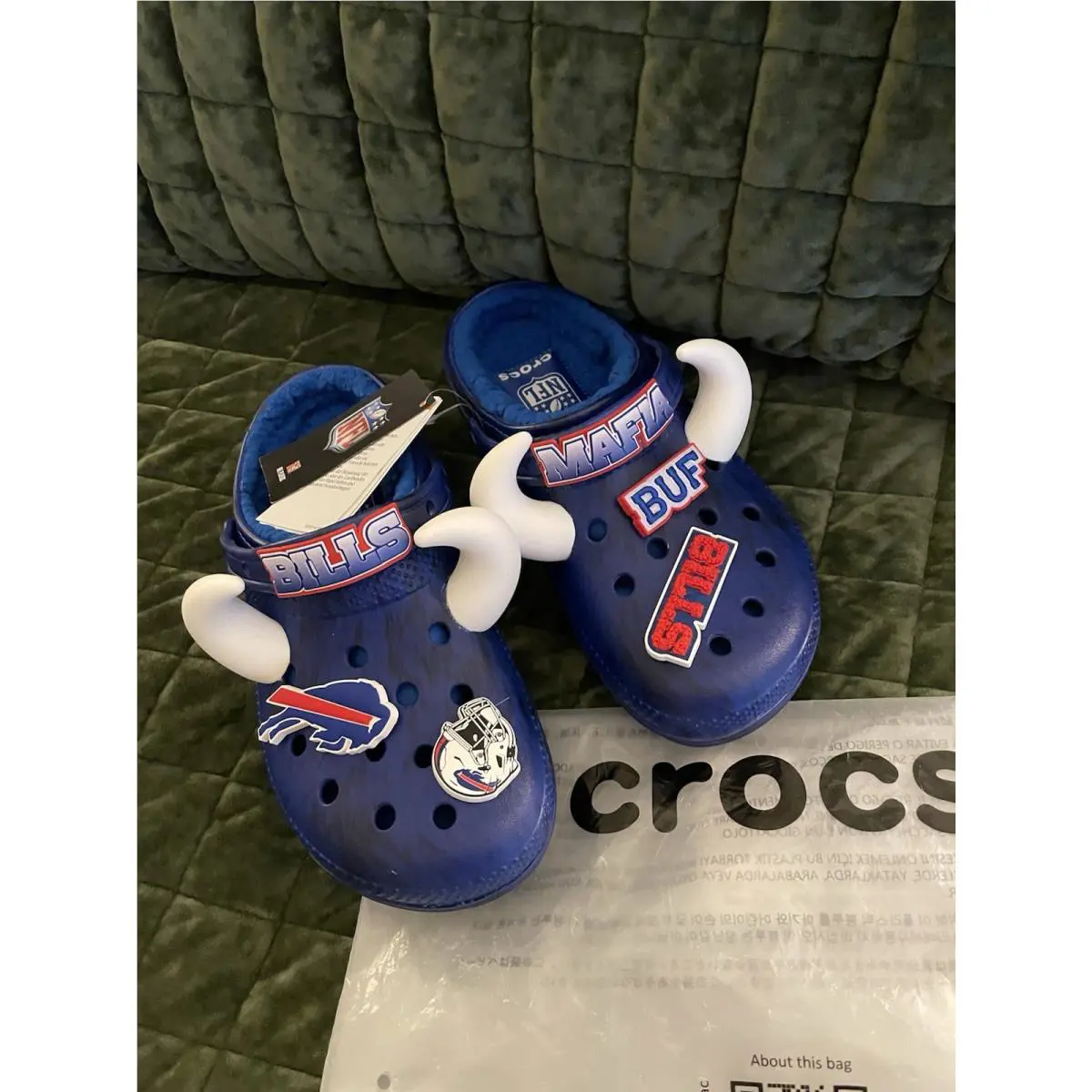 Crocs x Nfl Buffalo Bills Mafia Classic Lined Clog Jibbitz Men’s Size 8 Wom 10