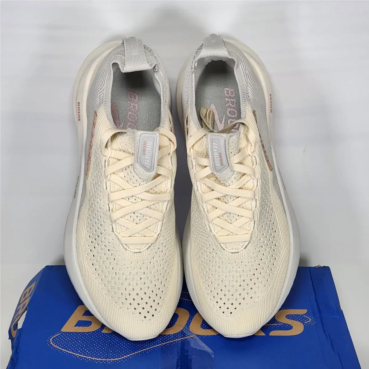 Brooks shoes - Brooks Glycerin StealthFit 22 - Glycerin StealthFit - Beige 1