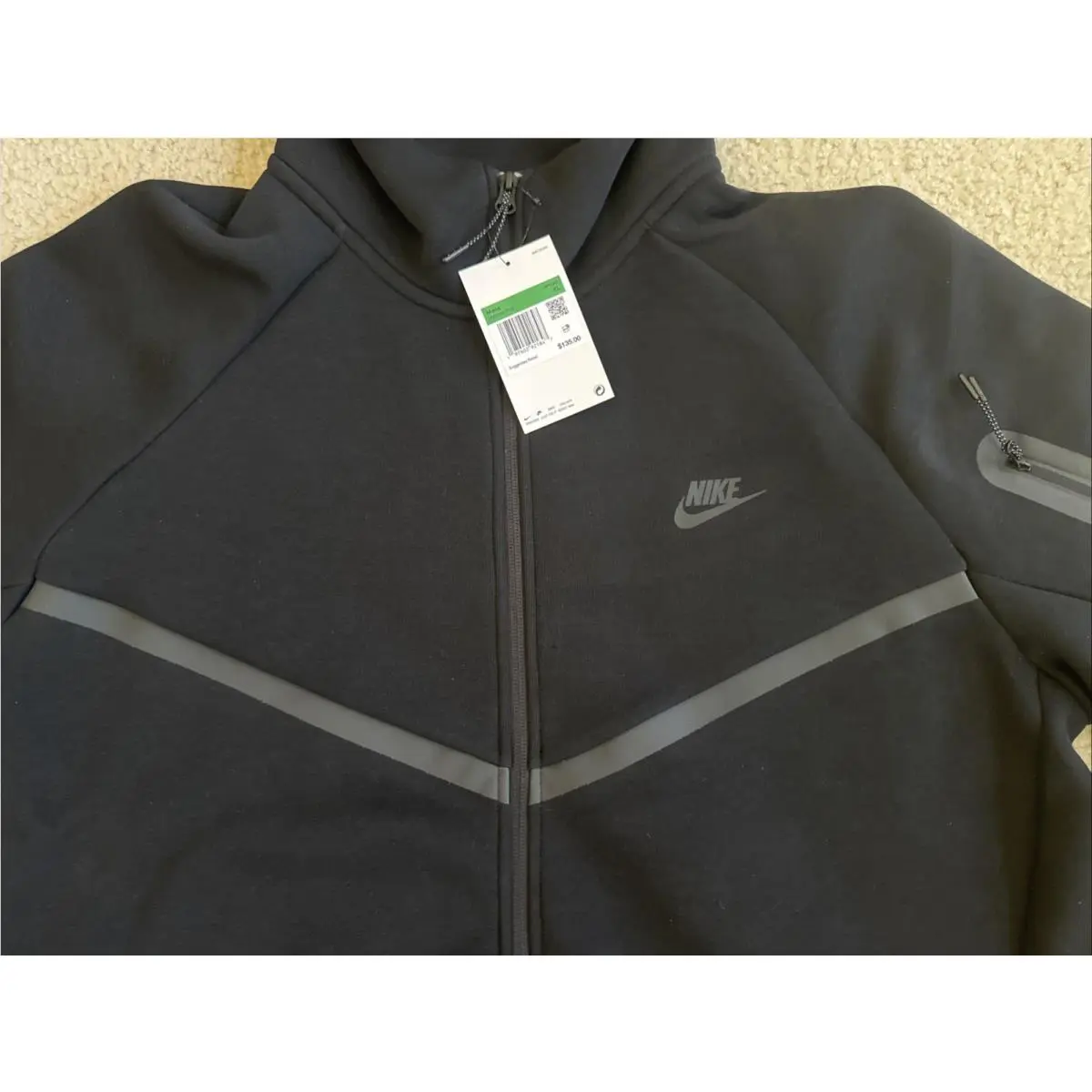 Nike clothing - HV0949010 - HV0949010 - Black (UPC: 197602921847) 1