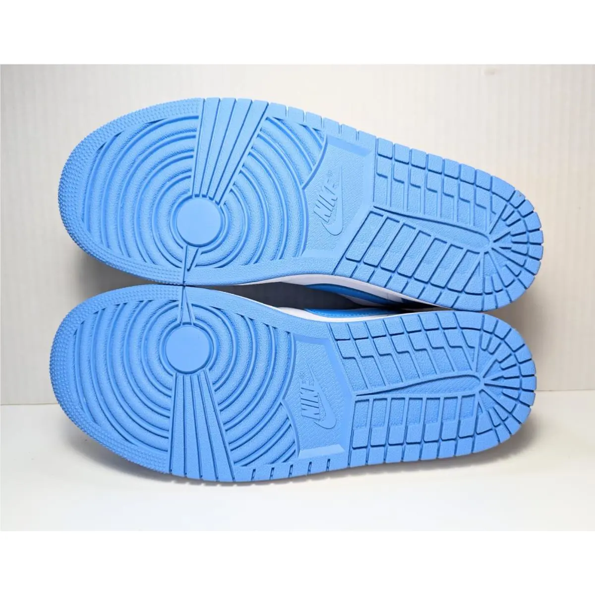 Nike shoes - Air Jordan 1 Low - Air Low - AO9944-441 - University Blue/White (UPC: 616114804825) 4
