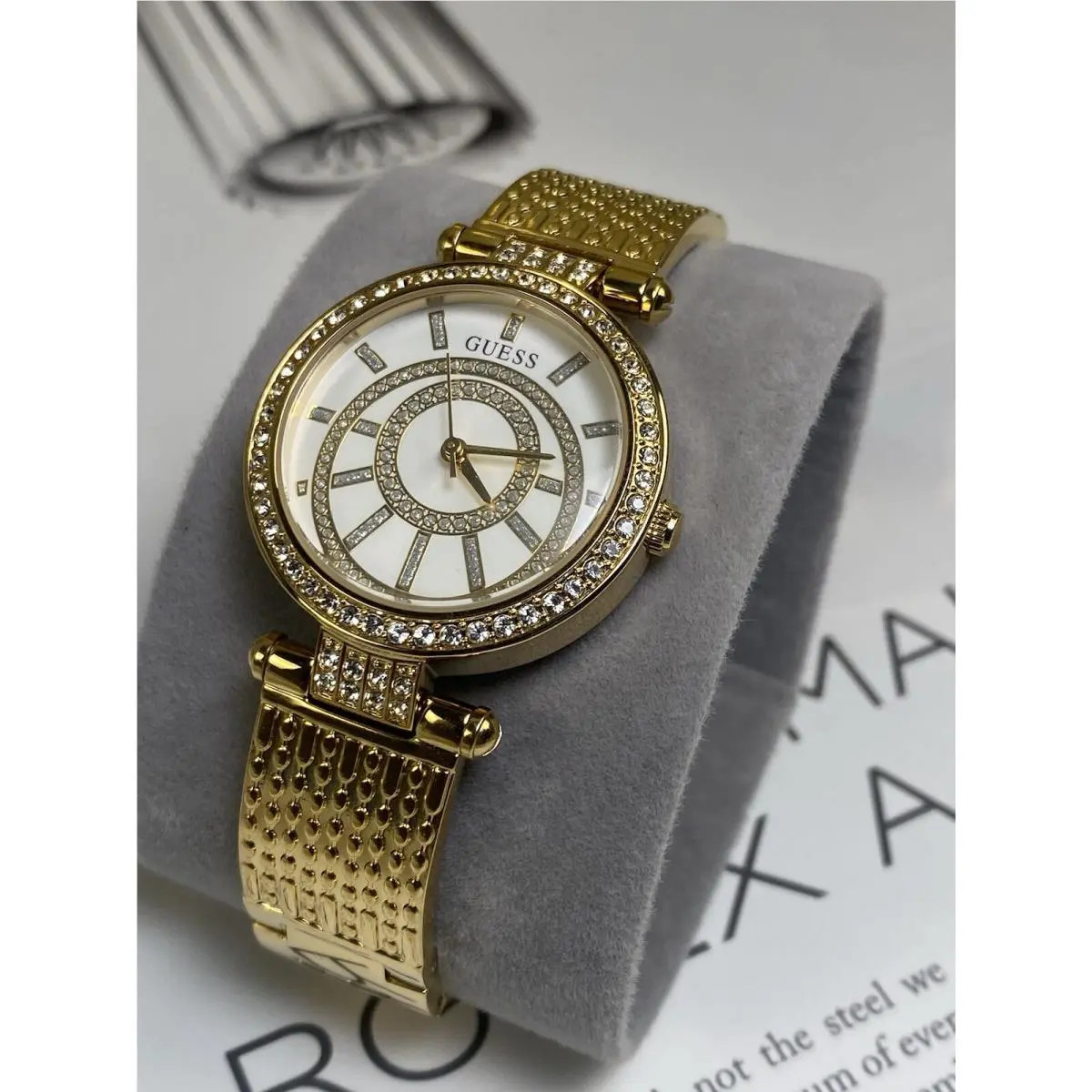Guess U1008L2 Women`s Silver Dial Gold Stainless Steel Bracelet Quartz Watch