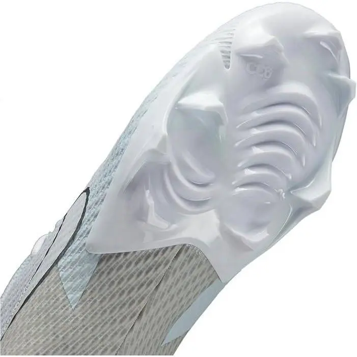 Nike shoes - White 1