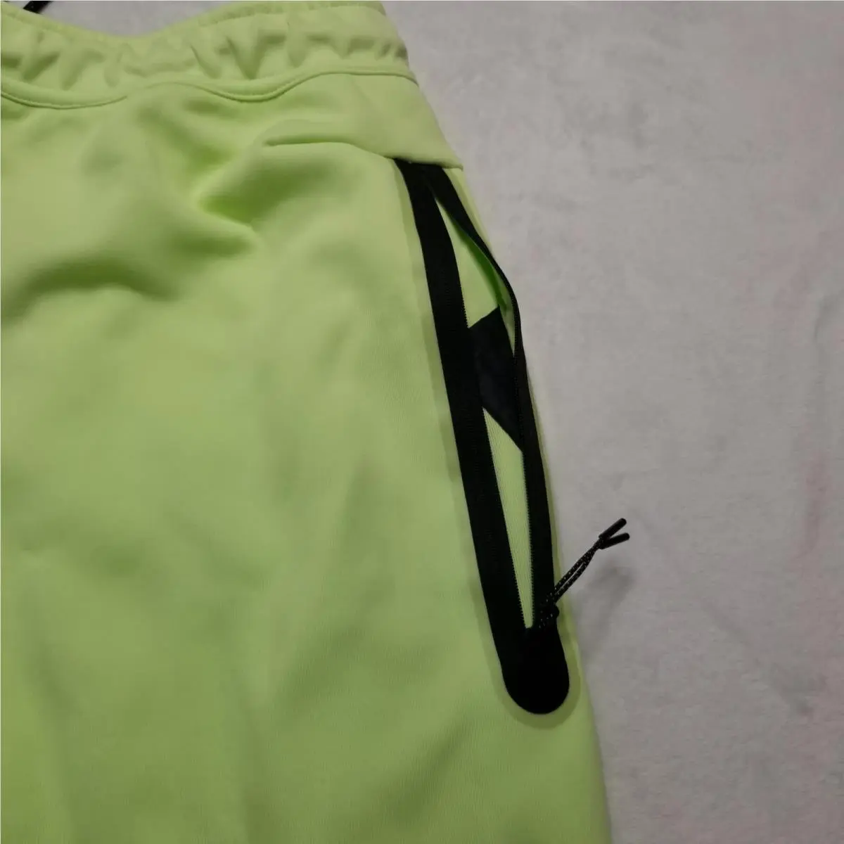 Nike clothing - Tech - Tech - Green 4