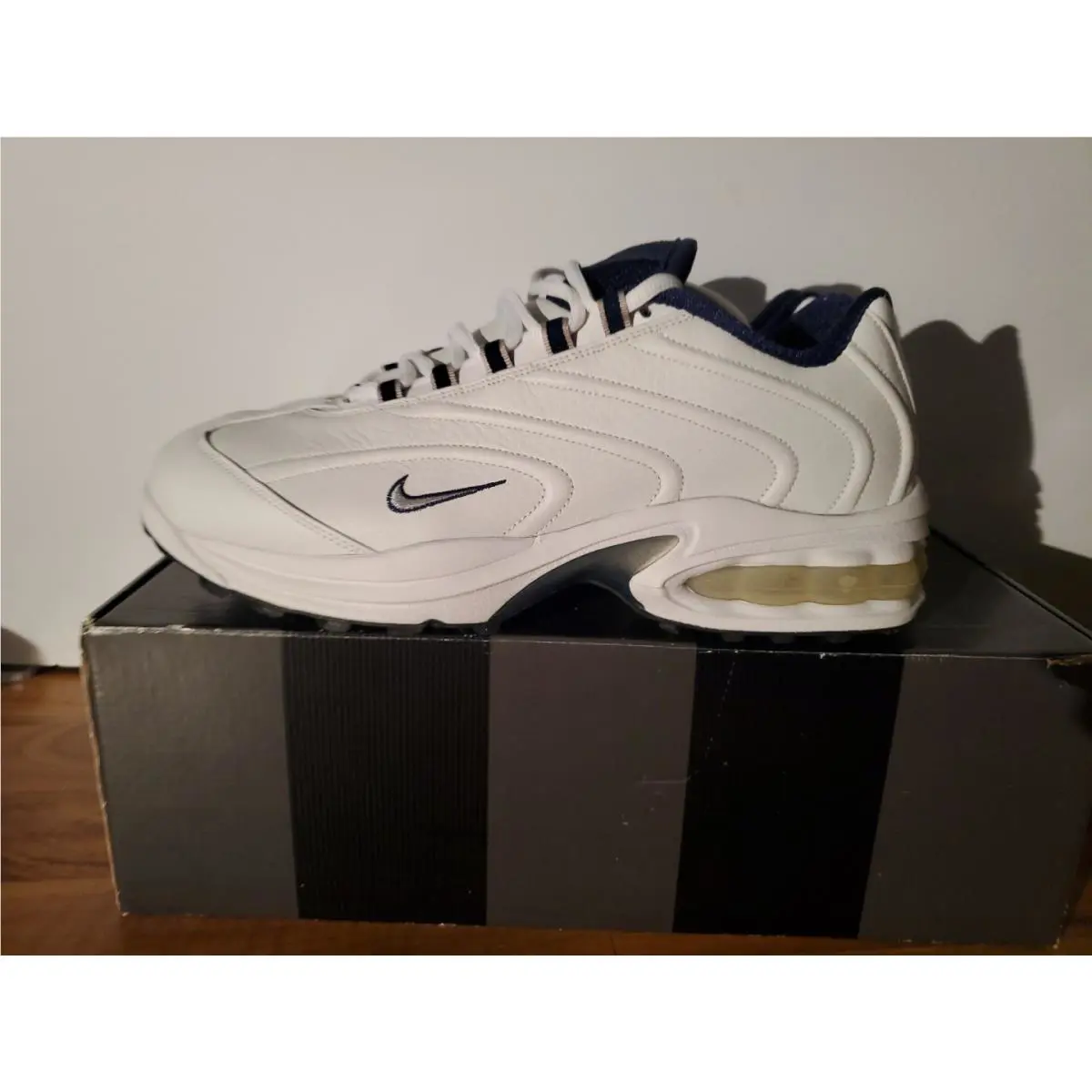 Nike shoes - Nike Course Air - Course Air - White (UPC: 091202246723) 2