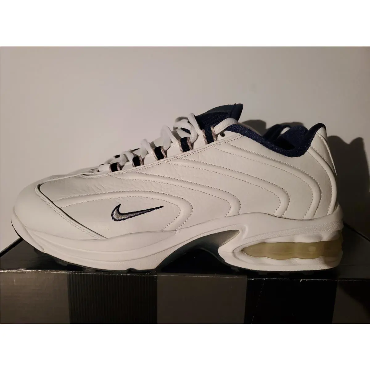 Nike shoes - Nike Course Air - Course Air - White (UPC: 091202246723) 3