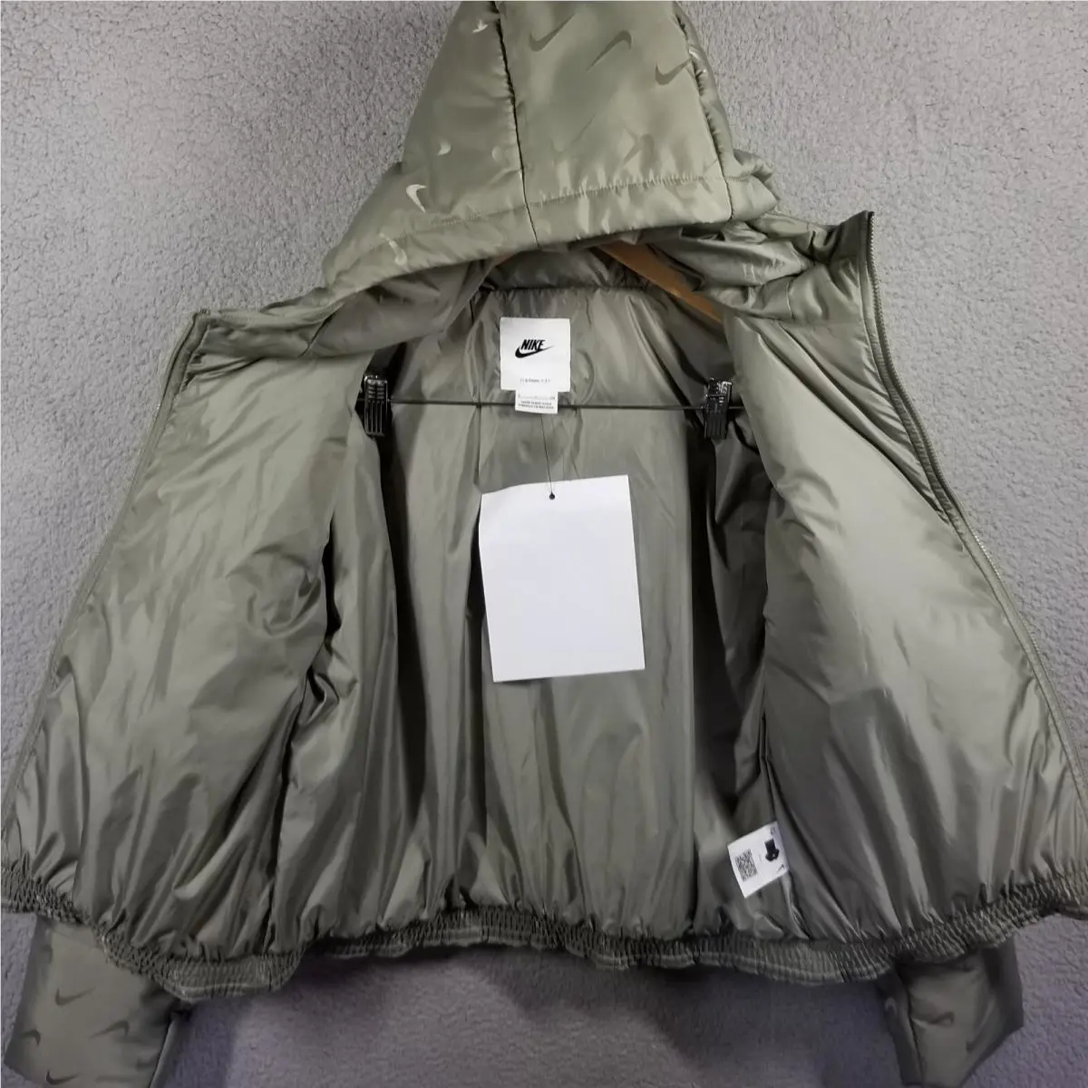 Nike clothing - Nike Sportswear Classic Puffer Therma-FIT - FV7941-PWQ FV7941 - Light Army 3