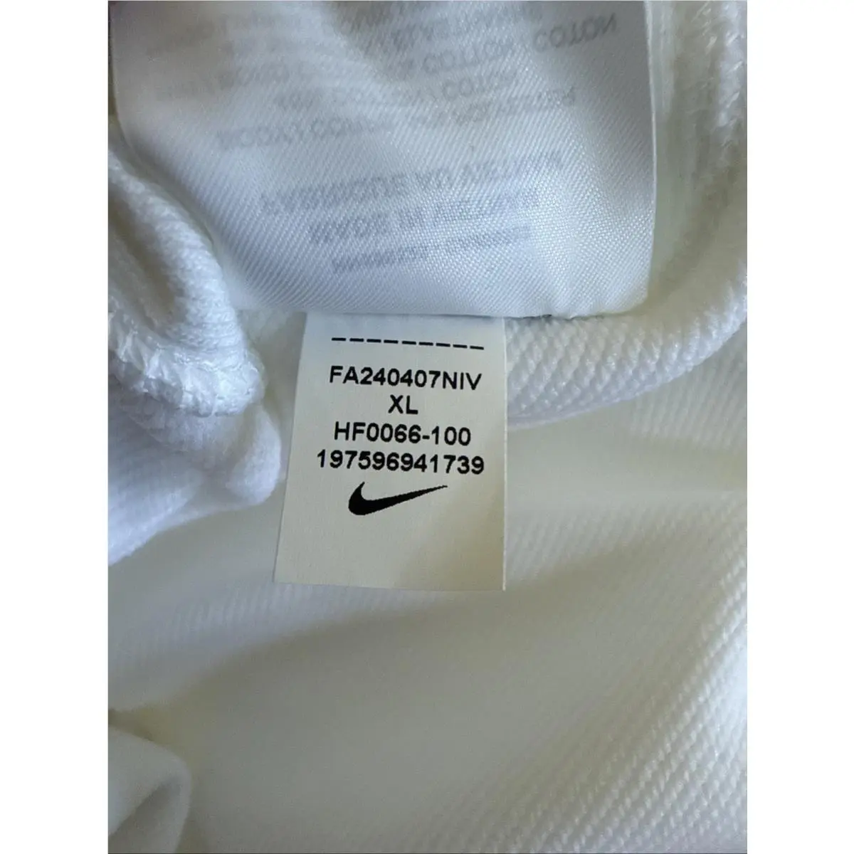 Nike clothing - White (UPC: 197596941739) 8