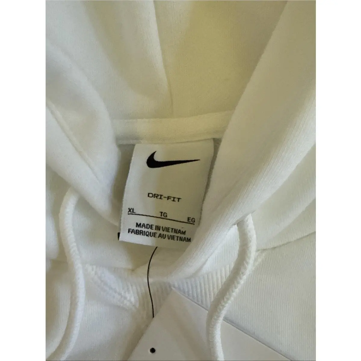 Nike clothing - White (UPC: 197596941739) 9